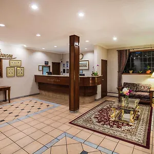 Howard Johnson By Wyndham Hotel Victoria